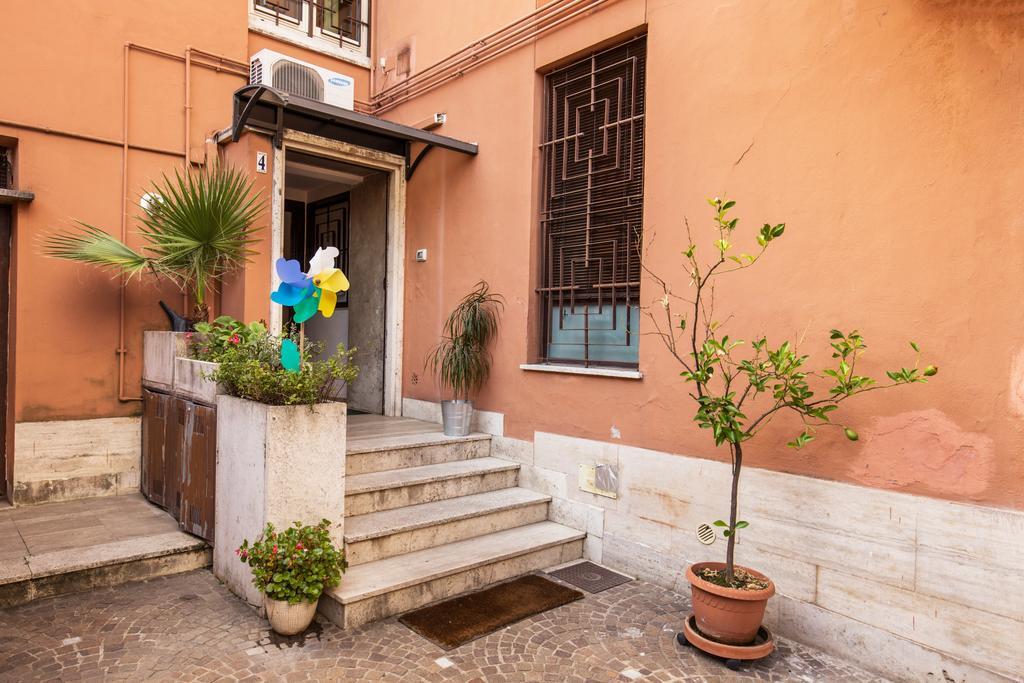 San Lorenzo Notte Roma Exterior foto